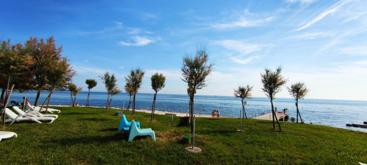 Ferienwohnung App Oleander Umag Exterior foto