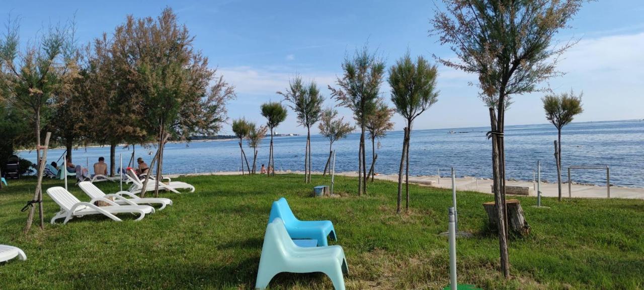 Ferienwohnung App Oleander Umag Exterior foto